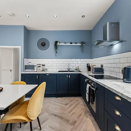 30 Percent Off The Sophisticated Abode - 3 Bed * 휫비