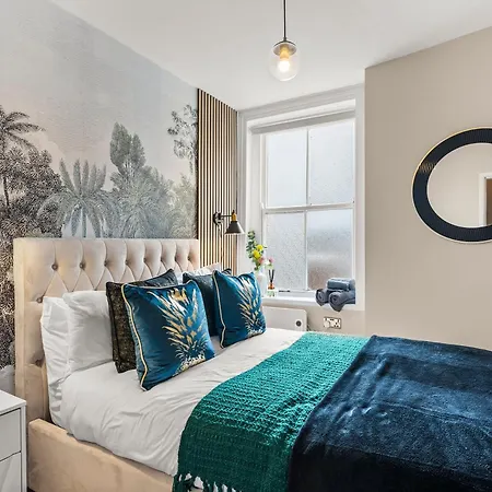 30 Percent Off The Sophisticated Abode - 3 Bed 아파트 *