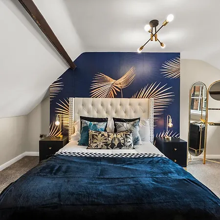 30 Percent Off The Sophisticated Abode - 3 Bed 휫비