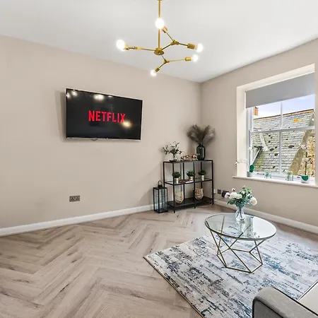 30 Percent Off The Sophisticated Abode - 3 Bed Apartment *